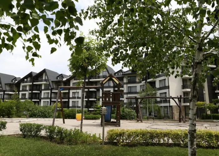 фамилно студио Alex&marry аспен アパート